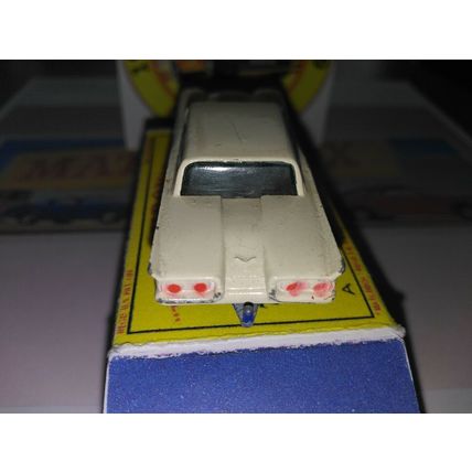 Matchbox - No75 Thunderbird - silver wheels