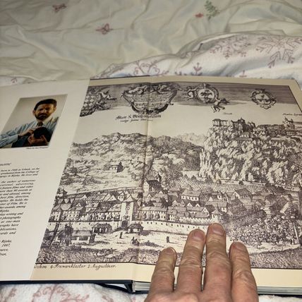Rijeka - an inexhaustible source, By Petar Trinajstic. Hardback 1999