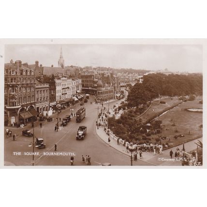 EC820 BOURNEMOUTH -THE SQUARE . R/P POSTCARD