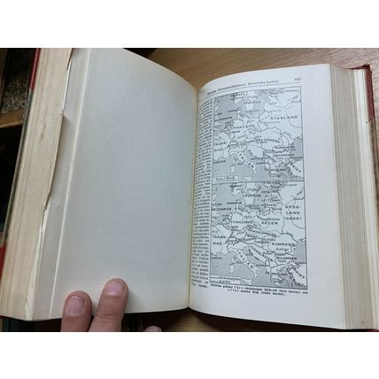 RARE* 1940 "BONNIERS KONVERSATIONS LEXICON" THICK VINTAGE HARDBACK BOOK (P7)