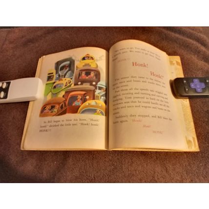 Little Golden Book The Taix That Hurried By Lucy Mitchell (Q) Edition 1972