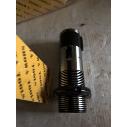 NEW SHOWA AM138-MT2 #2 MORSE TAPER ADAPTER AM138,AY