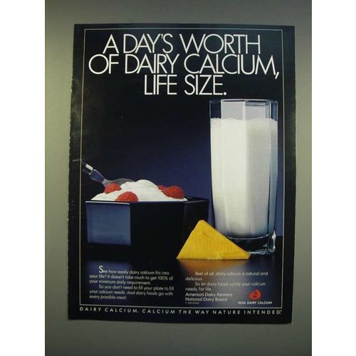 1990 National Dairy Board Ad - A day's worth of dairy calcium, life size