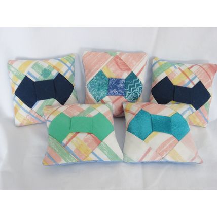 5 Mini Bow Tie Pillow Ornies Bowl Fillers Tucks Quilt Piece work
