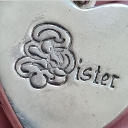 Vintage 1980-s 925 Sterling Silver Locket Pendant SISTER & 22 Inch Chain.