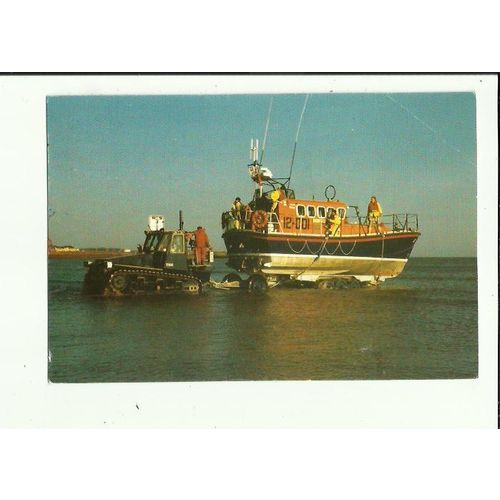 Yorkshire BRIDLINGTON LIFEBOAT Postcard (002)