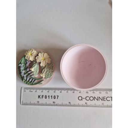 VINTAGE BLUEBELL SOAPSTONE TRINCKET BOX 5.5CM