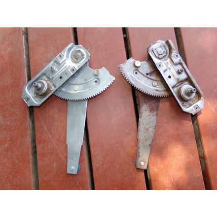1974 Dodge Dart Rear Window Regulators OEM Pair 4 Door Plymouth Valiant 72 73 75