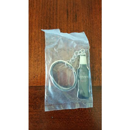 Brand New Guinness Draught Beer Bottle Metal Key Chain