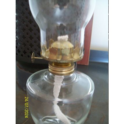 Glass Oil Lamp. Replica. Un-used. Ref: HD0009