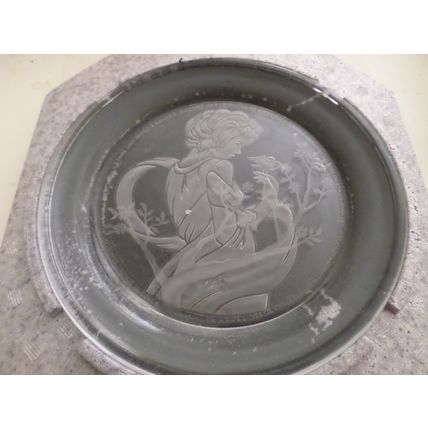 MICHAEL YATES - COUNTRY LADIES - VIOLET - MORGANTOWN - LEAD CRYSTAL PLATE -BOXED
