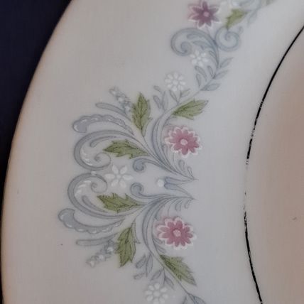Vintage Lot 4 Crown Ming Fine China WINDSOR SALAD PLATES Jiang Shiang 7 1/2"