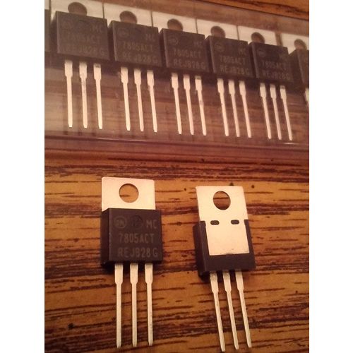 Lot of 15: ON Semiconductor MC7805ACTG :: FREE Shipping