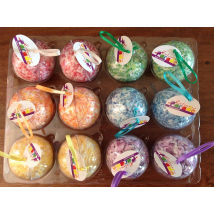 COLOUR PARADE ASSORTED COLOUR BATH CONFETTI BRAND NEW IN ROUND CASES