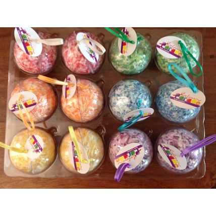 COLOUR PARADE ASSORTED COLOUR BATH CONFETTI BRAND NEW IN ROUND CASES