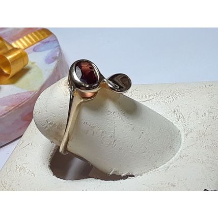 3/4ct Oval Natural 7X5mm Garnet Bezel criss cross 14Kt Yellow Gold Ring #17880