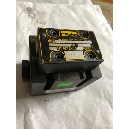 NEW PARKER HANNIFIN D3P20B2V-30 DIRECTIONAL CONTROL VALVE,BS