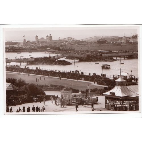 Marine Lake New Bridge and Pleasure Land Southport RP Postcard 8