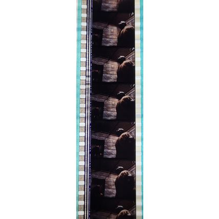 Pk GEB - L - MIX - C 078z . 1 STRIP OF 5 - 35MM FILM CELLS. ( Green Mile)
