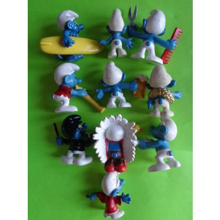 Job lot of 10 smurfs brainy surfer lager gold wreath policeman set 3