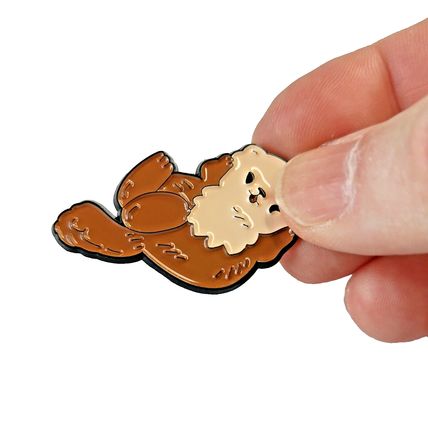 Otter Pin Badge Lapel Brooch Collatable 4.1 cm x 2.5 cm Animal Enamel BA177