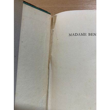 1946 CHARLES LASCELLES "MADAME BENOIT'S SECRET" FICTION HARDBACK BOOK (P3)