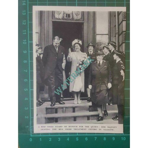 C2700) Red Cross Treatment Centre Glasgow Royal Visit - 1948 Clip
