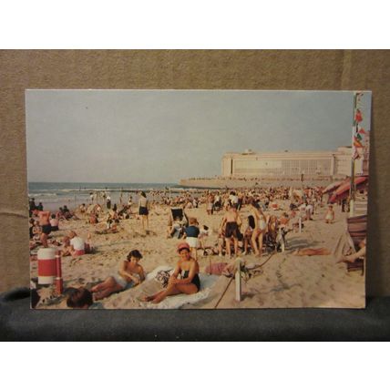 THE BEACH & CASINO, OSTEND, OSTENDE, Belgium unused postcard