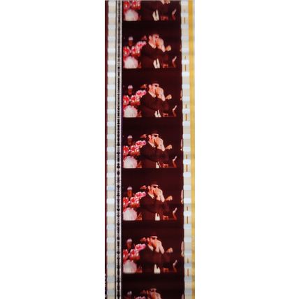 Pk DAU - A - MIX - B 043q. 1 STRIP OF 5 - 35MM FILM CELLS. (BB )