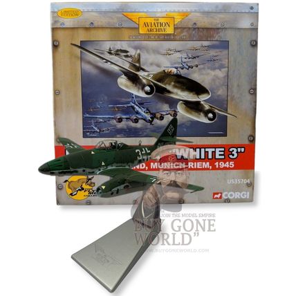 ME 262A-1A "WHITE 3" ADOLF GALLAND MUNICH-RIEM GERMANY 1945 - CORGI US35704 1/72