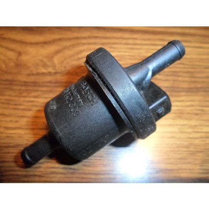Bosch 0280142300 Crankcase Vent Valve Ferrari Audi Saab Volvo VW Volkswagen