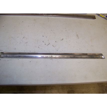 1968 CHRYSLER IMPERIAL RIGHT FRONT FENDER TRIM OEM LOWER