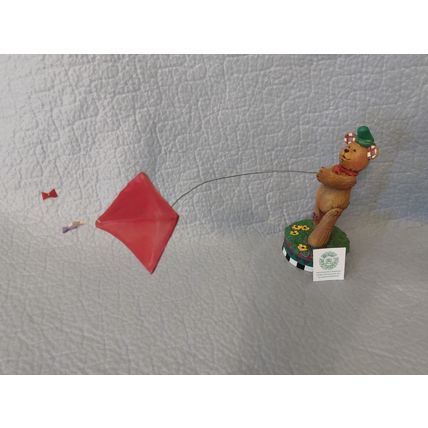 MAX THE BEAR KITE FLYER 1996 JIM SHORE ENESCO RESIN STATUE