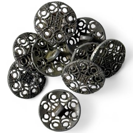 18mm Zinc Metal Sewing Shank Buttons Round Antique Silver Flower