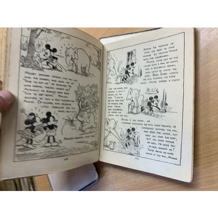 1946 WALT DISNEY "MICKEY MOUSE ANNUAL" ILLUSTRATED HARDBACK BOOK (P4)