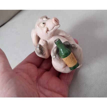 Piggin' Pigs by David Corbridge : Piggin' Paralytic