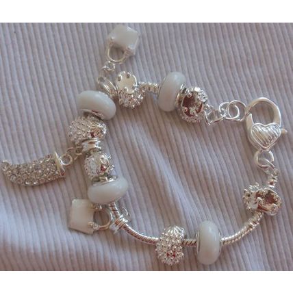 Full moon bracelet