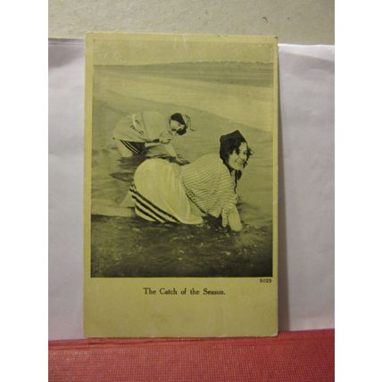 THE CATCH OF THE SEASON used antique postcard Humour 1907 pm /