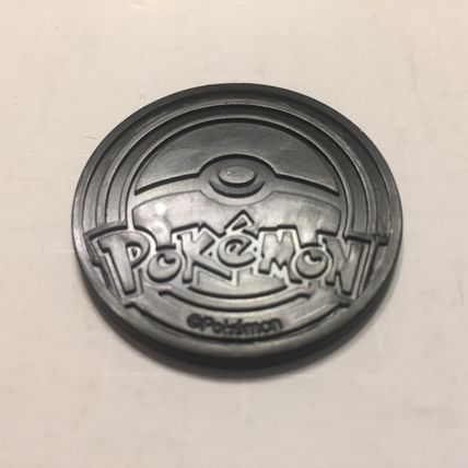 Pokemon Pikachu Black/Gold Plastic Flip Gaming 1.25" Coin