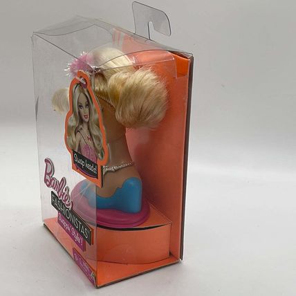 Mattel 2010 Barbie Fashionistas Cutie Swappin' Style Head Bust Swap Out