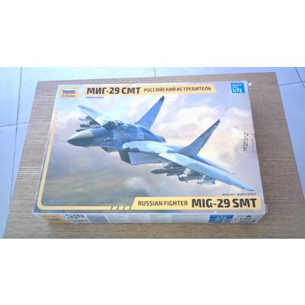 RUSSIAN FIGHTER MIG-29 SMY Model Kit 1/72 Scale. Zvezda (NEW)