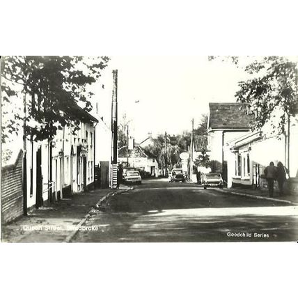 Suffolk STRADBROKE Queen Street Postcard (Goodchild)