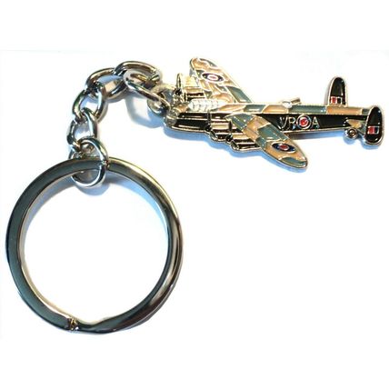 WW2 Avro Lancaster RAF Bomber Aircraft Metal Enamel Keyring Battle of Britain