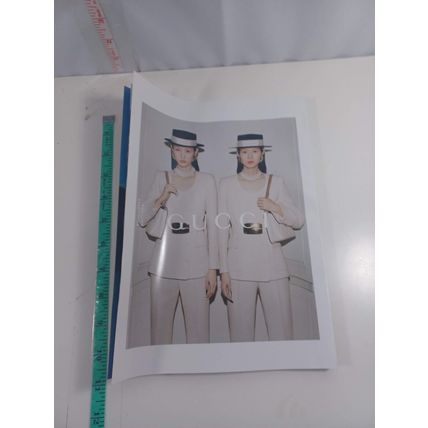 Vogue MAGAZINE april 2023 very good