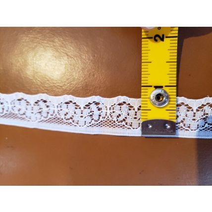 Vintage Lace Trim - Ivory 7/8" x 12 Yards