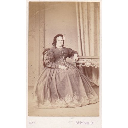 VICT. CDV PHOTO -SEATED STOUT LADY BY HAY ,EDINBURGH, LARGE DRESS