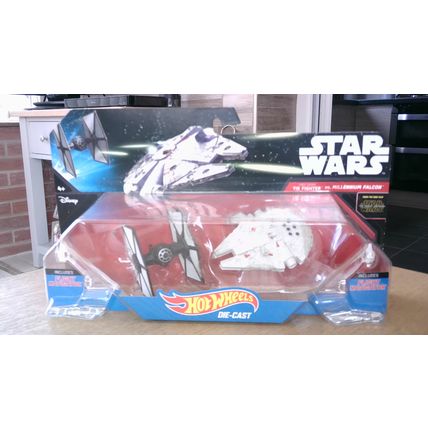 STAR WARS - First Order Tie Fighter vs Millennium Falcon - Hot Wheels Twin Pack