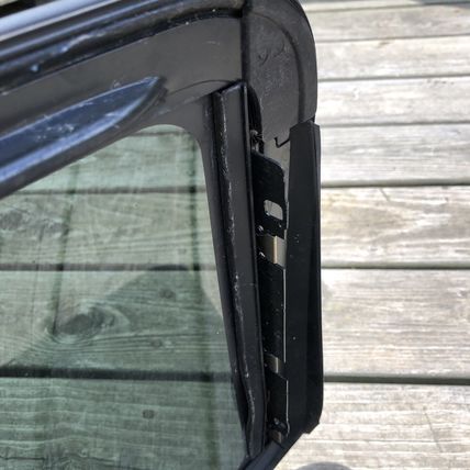 2003-2014 Volvo XC90 Moonroof Sunroof Glass OEM 31385988