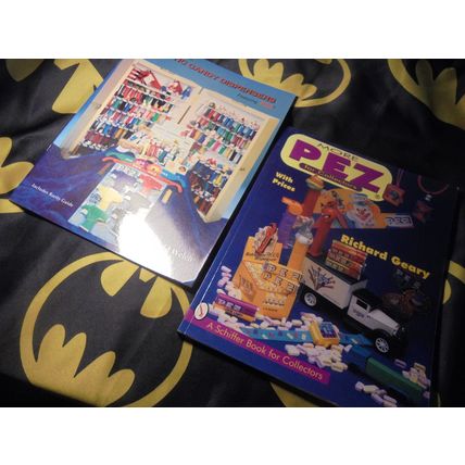 PEZ COLLECTOR'S PRICE GUIDE MAGAZINES LOT! $25.00 Shipped! These are both in NM