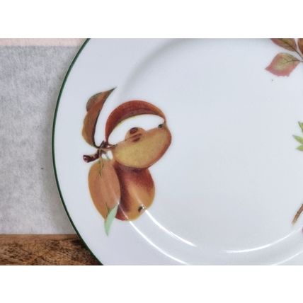 Royal Worcester Evesham Vale | Small Fruit Plate 6.5 inch | Green Rim Vintage